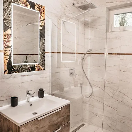 Villa Luxury Wellness Ii. Balatonboglár