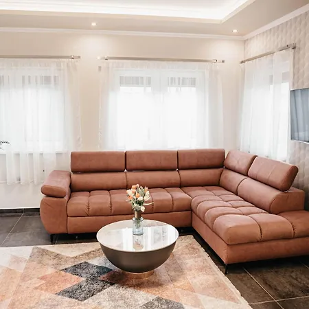 Luxury Wellness Ii. Vila