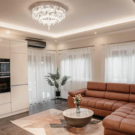 Vila Luxury Wellness Ii. *